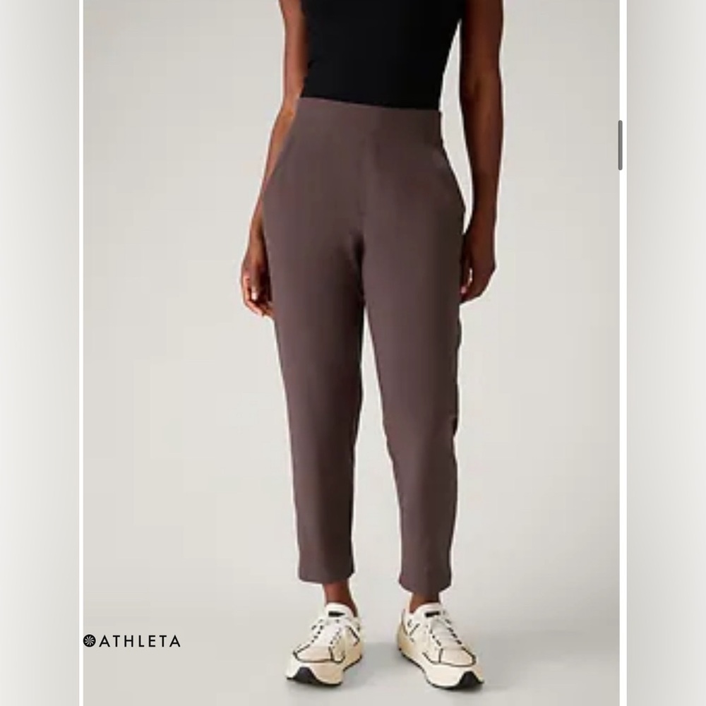 Athleta BROOKLYN MID RISE ANKLE PANT in shale, size 4